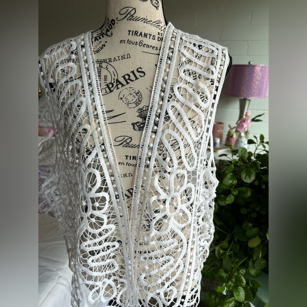 Chico’s Lace Vest Size 3
